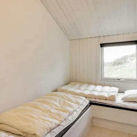 Vakantiehuis Hansina - 500m From The Sea By Interhome